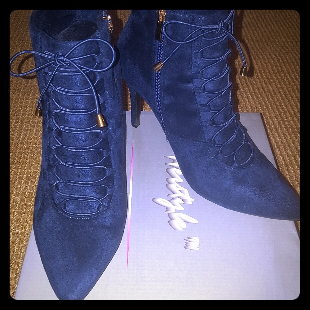 3 inch blue heels